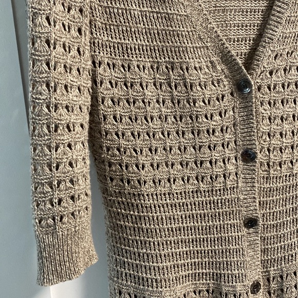 Great go to sweater - Picture 2 of 5